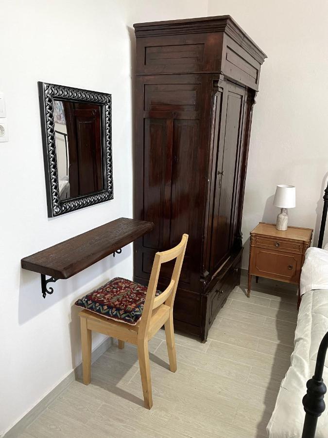 Ritsos Family Apartment Monemvasia Bagian luar foto